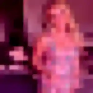 Dina, femme de 22 ans cherche beurette à Saint-Geoire-en-Valdaine