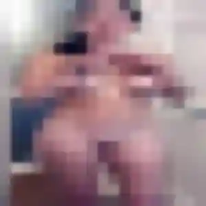 Nabila, 28 ans, disponible à Saint-Georges-de-Didonne pour un beurette
