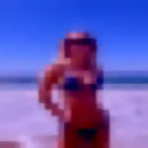 Fouzia, femme de 33 ans cherche beurette à Saint-Georges-de-Mons