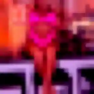 Rania, 22 ans, en ligne à Saint-Georges-de-Pointindoux pour une rencontre coquine