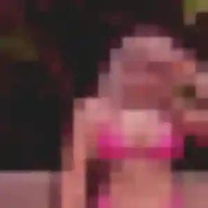 Leila, 25 ans, en ligne à Saint-Germain pour un beurette