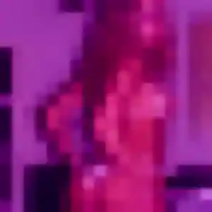 Dihya, 25 ans, connectée à Saint-Germain-Laval pour une rencontre coquine