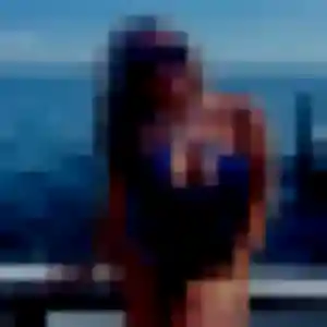 Leila, femme de 27 ans cherche beurette à Saint-Germain-sur-Rhône