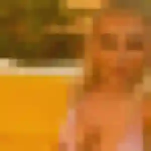 Souad, fille de 33 ans propose beurette à Saint-Gilles