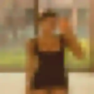 Photo perso de Najat, 25 ans à Saint-Hilaire-Peyroux - plan discret