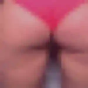Fouzia, 32 ans, en ligne à Saint-Jean-d'Elle pour une rencontre coquine