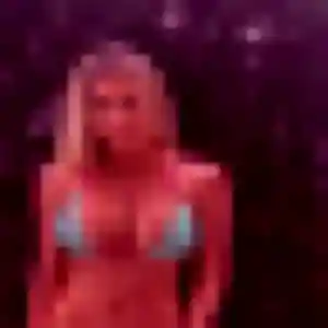 Zahra, femme de 24 ans cherche beurette à Saint-Jean-de-Chevelu