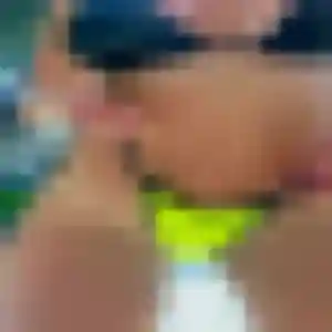 Assia, 32 ans, connectée à Saint-Jean-de-Maurienne pour une rencontre coquine