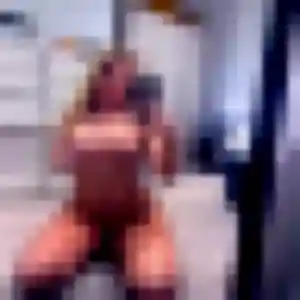 Photo perso de Aya, 29 ans à Saint-Julien-de-Lampon - plan discret