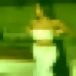 Photo privée de Imane, 26 ans à Saint-Julien-de-Peyrolas - rencontre coquine