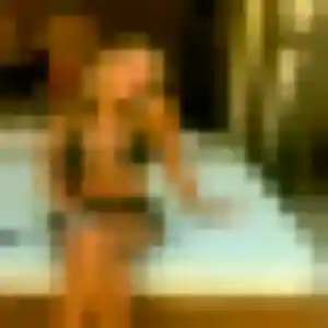 Hana, 25 ans, veut un beurette à Saint-Julien-en-Born