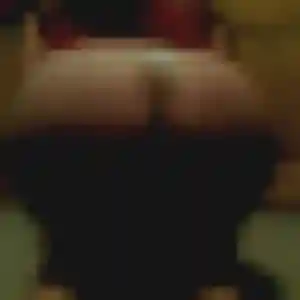 Loubna (23 ans) à Saint-Just attend une rencontre aujourd'hui