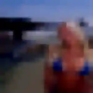 Feriel, fille de 22 ans cherche beurette à Saint-Just-Luzac