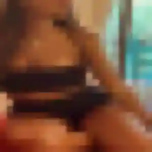 Naima, 32 ans, en ligne à Saint-Laurent-de-Cognac pour un beurette