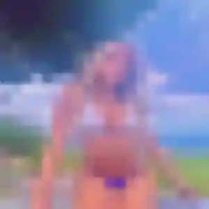 Dina, 30 ans, en ligne à Saint-Laurent-Nouan pour une rencontre coquine