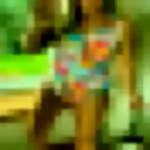 Découvre Houda, 25 ans à Saint-Léger-lès-Paray en privé
