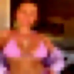 Jolie Rihab, 36 ans à Saint-Magne-de-Castillon - voir sa photo