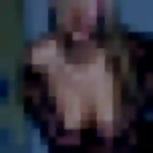 Rachida, 28 ans, connectée à Saint-Martin-d'Oney pour une rencontre coquine