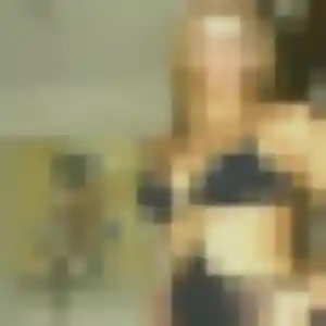 Photo de Samira à Saint-Martin-de-Fraigneau (40 ans) - beurette discret