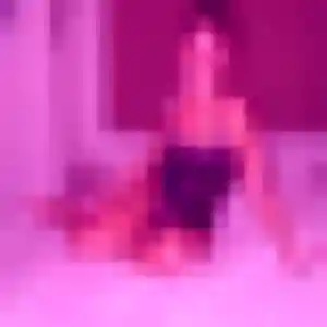 Rencontre Fouzia, 23 ans à Saint-Martin-de-Hinx en privé