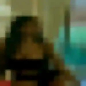 Dounia, 45 ans, en ligne à Saint-Martin-de-Valamas pour une rencontre coquine