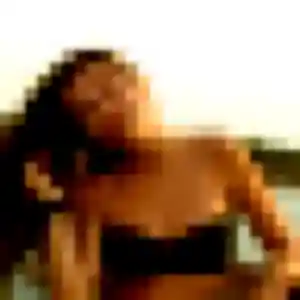 Lyna, 36 ans, connectée à Saint-Martin-des-Champs pour un beurette