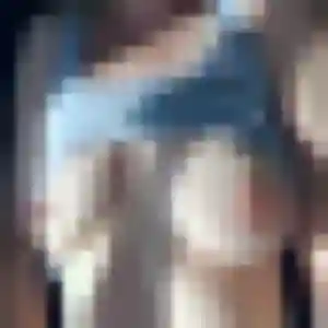 Photo sexy de Aicha, 45 ans à Saint-Martin-Lacaussade - rencontre coquine