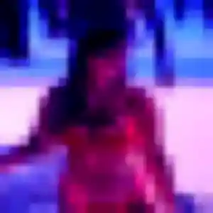 Photo perso de Rania, 24 ans à Saint-Martin-Lestra - plan discret