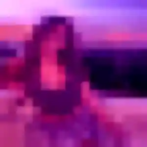 Charmante Tinhinane, 35 ans à Saint-Martin-sur-Oust - voir sa photo