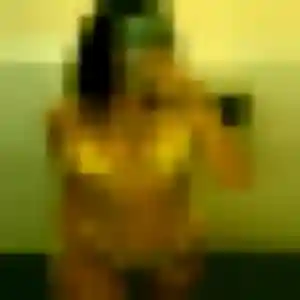 Photo perso de Nesrine, 38 ans à Saint-Maur-des-Fossés - plan discret