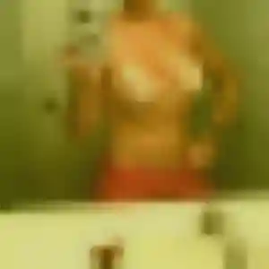 Rencontre Fouzia, 39 ans à Saint-Maurice-des-Lions gratuitement