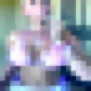 Nassima, 25 ans, en ligne à Saint-Maurice-l'Exil pour une rencontre coquine