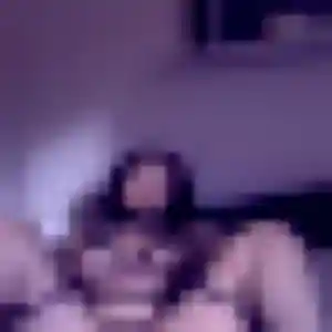 Découvre Lina, 25 ans à Saint-Maurice-la-Clouère en privé