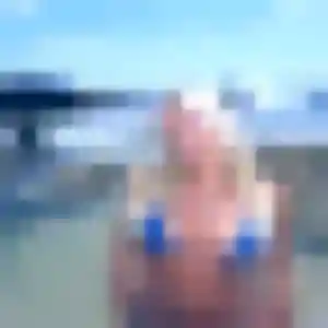 Dina, 42 ans, en ligne à Saint-Mesmes pour une rencontre coquine