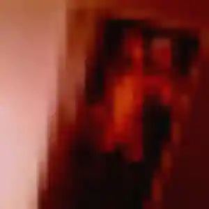 Photo de Loubna à Saint-Mitre-les-Remparts (27 ans) - beurette discret