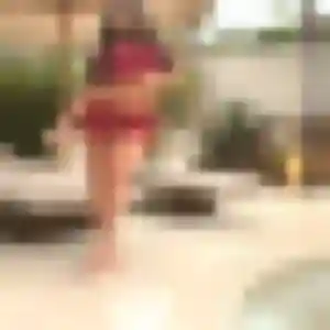 Photo sexy de Syrine, 27 ans à Saint-Ours - plan discret
