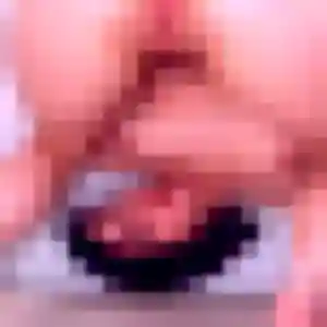 Zineb, 39 ans, en ligne à Saint-Paul-Flaugnac pour une rencontre coquine