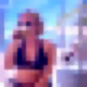 Fouzia, fille de 22 ans propose beurette à Saint-Pavace