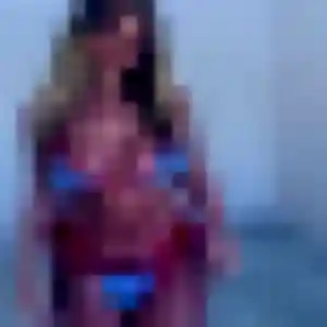 Photo perso de Lyna, 32 ans à Saint-Pierre - plan discret