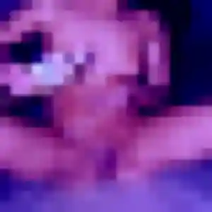 Sanaa, 25 ans, connectée à Saint-Pierre pour une rencontre coquine