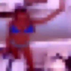 Salma (42 ans) à Saint-Pierre-de-Maillé cherche une rencontre maintenant