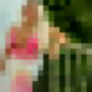 Amina, 45 ans, connectée à Saint-Pierre-de-Varengeville pour une rencontre coquine
