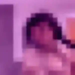 Découvre Aicha, 33 ans à Saint-Privat-des-Vieux gratuitement