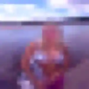 Manel, 37 ans, connectée à Saint-Quentin pour un beurette