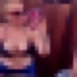 Rencontre Nour, 22 ans à Saint-Rémy gratuitement