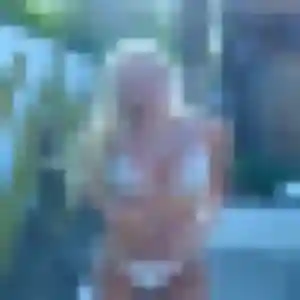 Houda, 45 ans, en ligne à Saint-Sauveur pour une rencontre coquine