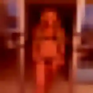 Farah, 33 ans, en ligne à Saint-Sauveur-Marville pour un beurette