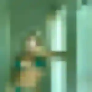 Photo privée de Noura, 26 ans à Saint-Symphorien-de-Lay - plan discret