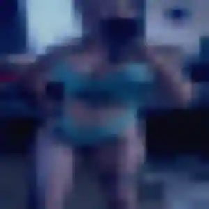 Sarah, 28 ans, en ligne à Saint-Tricat pour une rencontre coquine