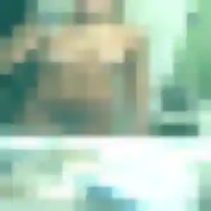 Safiya, 32 ans, en ligne à Saint-Urbain pour une rencontre coquine